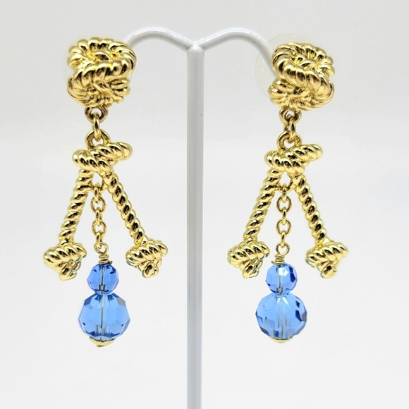 Heidi Daus Twist Gold Knot Jewelry Set with White Glass Pearl + Sapphire Crystal - Picture 6 of 10